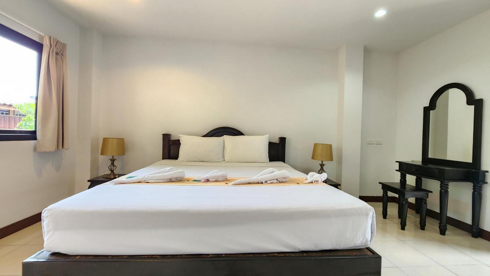 Panupong Hotel Bãi biển Chaweng Ngoại thất bức ảnh